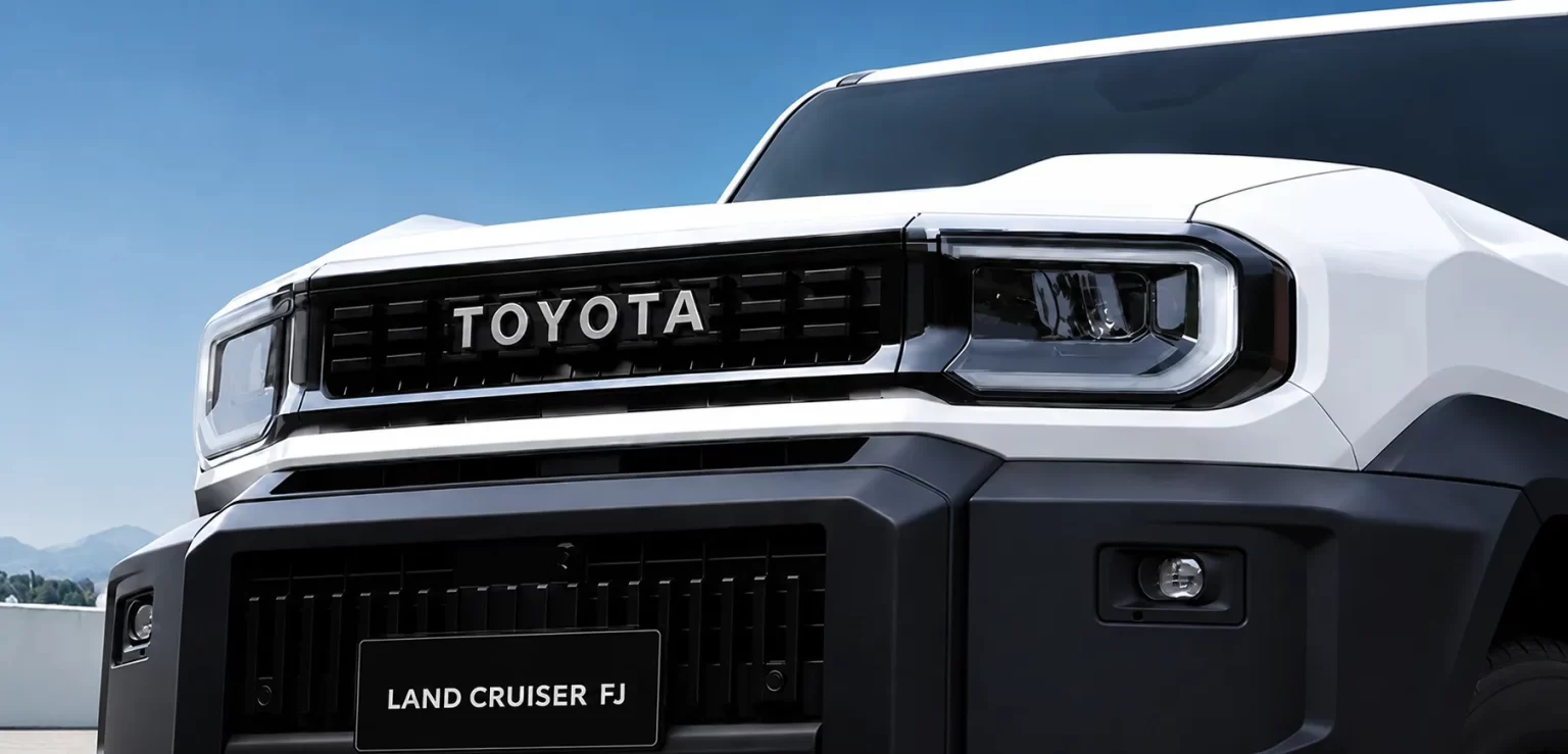Đầu xe Land Cruiser FJ Toyota Thăng Long 316 Cầu Giấy